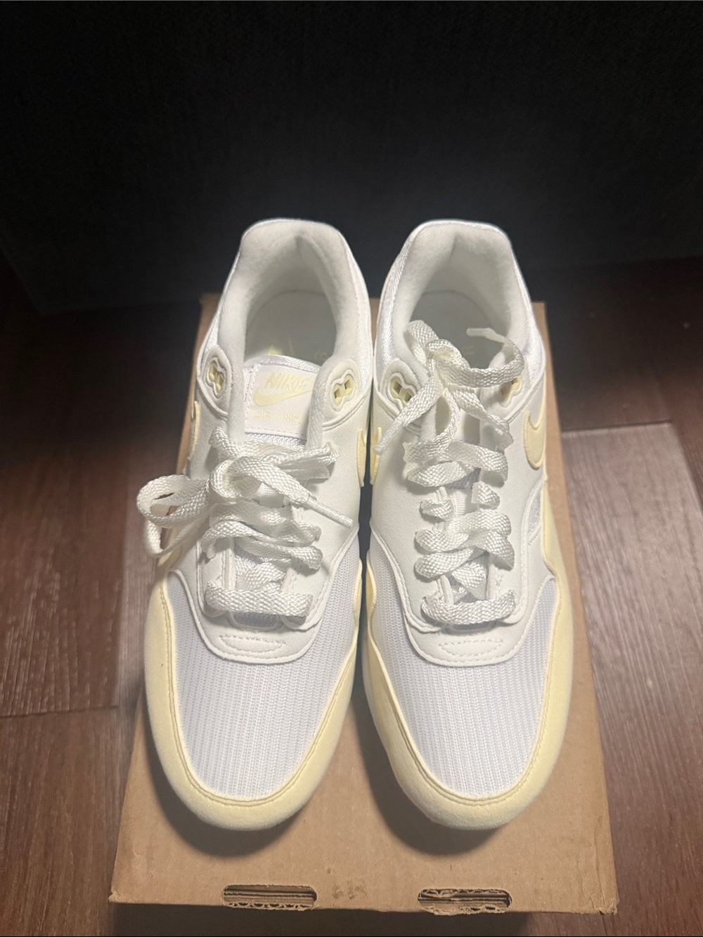 Nike Air Max 1 White Alabaster Yellow DZ2628-108 Women’s Sz 9